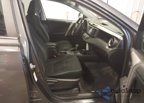 2017 Toyota Rav4 Le z USA, uszkodzony, nr VIN 2T3BFREVXHW598816